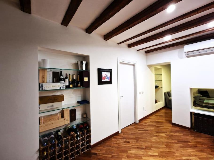 Magnifico Appartamento Ristrutturato Milano Exterior foto