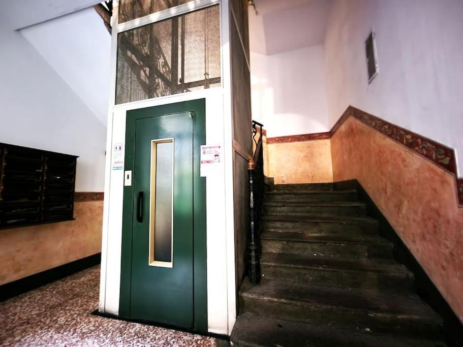Magnifico Appartamento Ristrutturato Milano Exterior foto